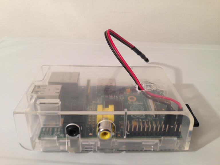 Raspberry Pi with temperature sensor